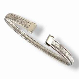 Сребърна гривна Silver Sculpted Edge